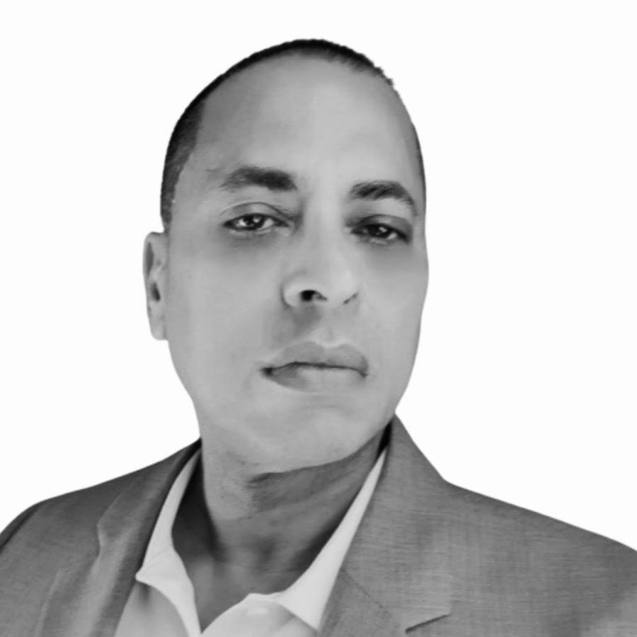 Portrait of Dr. Anthony Q. Bowen, DBA, Executive AI Strategist and creator of the Knowledge Structuring Model (KSM™).